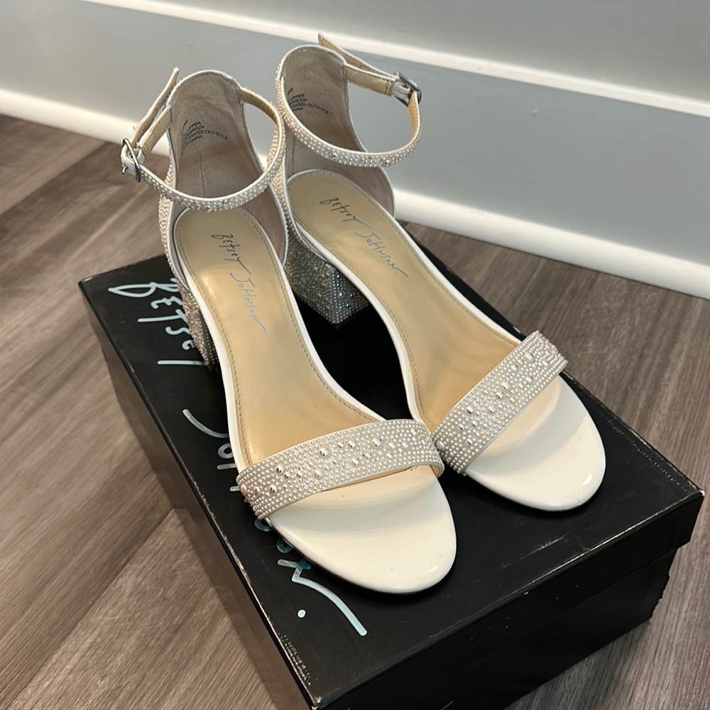 Pearl Betsey Johnson Heels